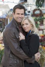 Watch Holidaze Vumoo