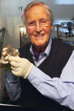Watch The Incredible Story of Marie Antoinette\'s Watch... With Nicholas Parsons Vumoo