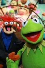 Watch Inside Pepe\'s Studio: Hosted by Pepe the King Prawn Vumoo